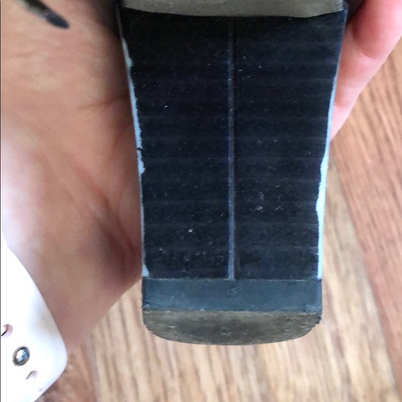 Roots | Heeled Leather Boots - Picture 8 of 9